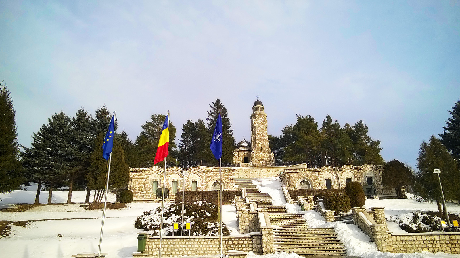 Mausoleul Eroilor de la Mateias