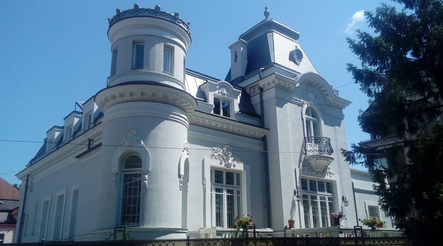 Explorează Bucureștiul: la pas prin Cartierul Armenesc